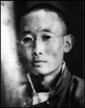 Biography - Gendun-Choephel - Angry Monk - Biographie
