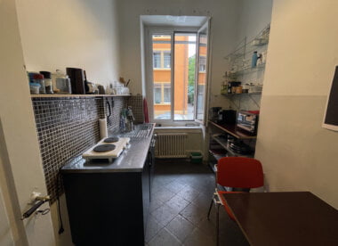 Schnittplatz - Editing Studio - go between films - luc schaedler